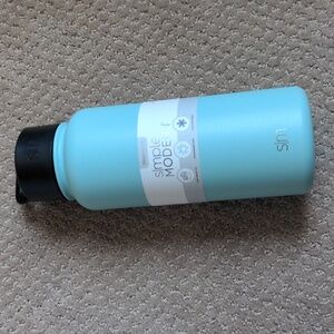 Simple Modern Insulated Water Bottle Blue NWT